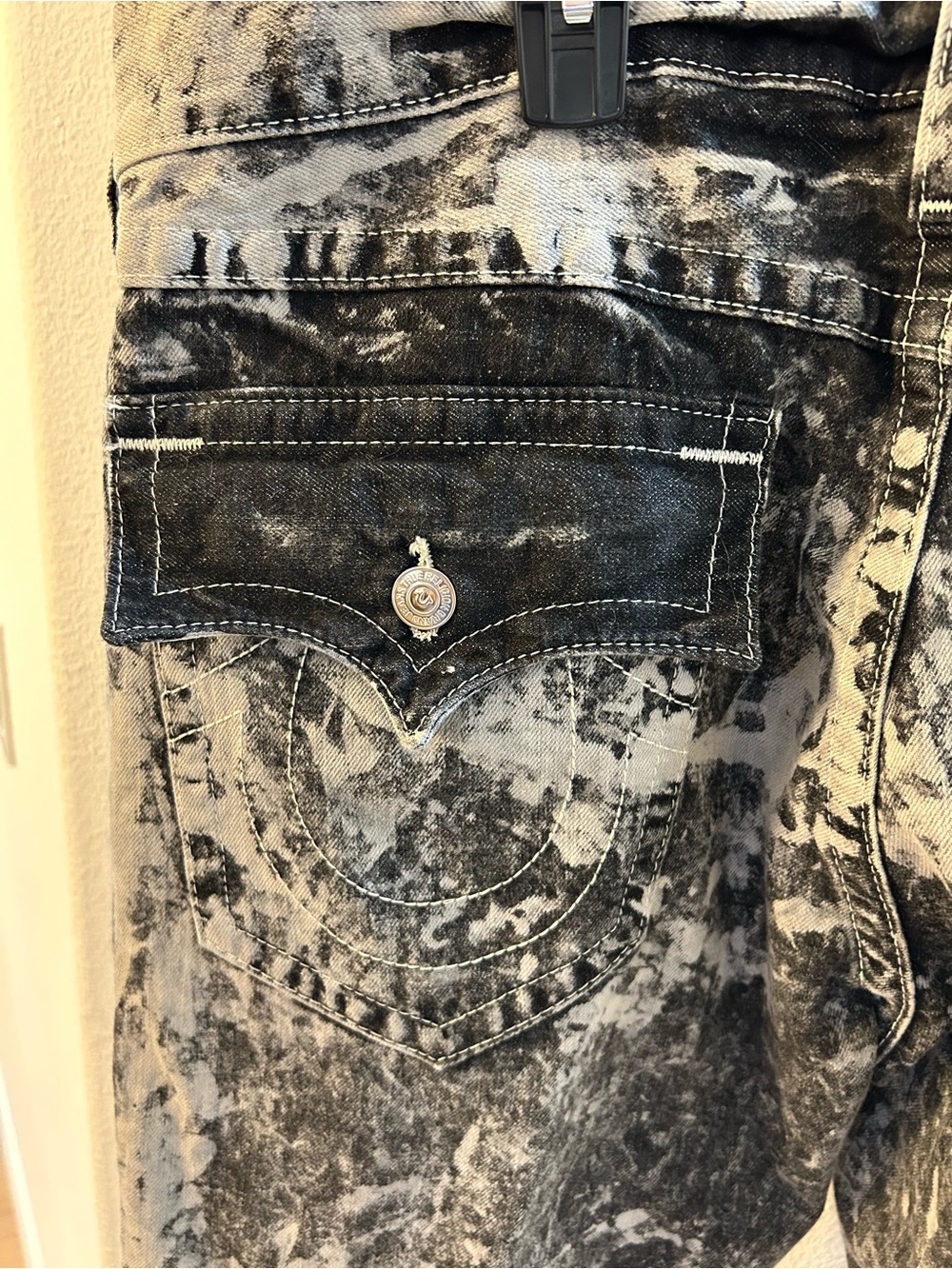Men’s True Religion Acid Straight Wash Gray & Black Jeans Stylish Denim 38 x 34 - Picture 6 of 11